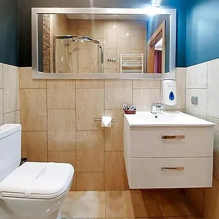 לינה וארוחת בוקר Kamienica Morska 3*
